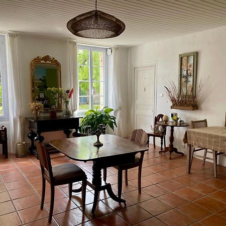 La Vigne D'Or Bed & Breakfast Teuillac Exterior photo