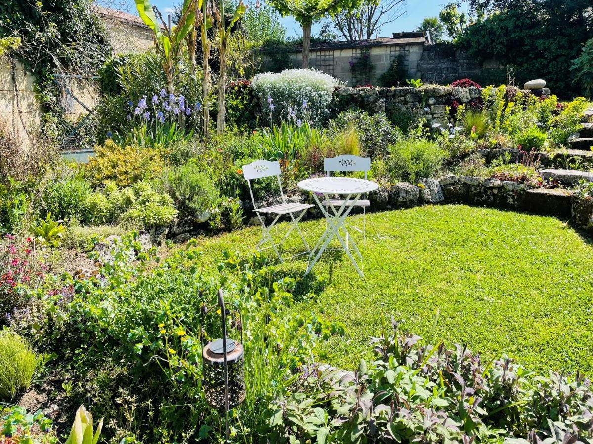 La Vigne D'Or Bed & Breakfast Teuillac Exterior photo