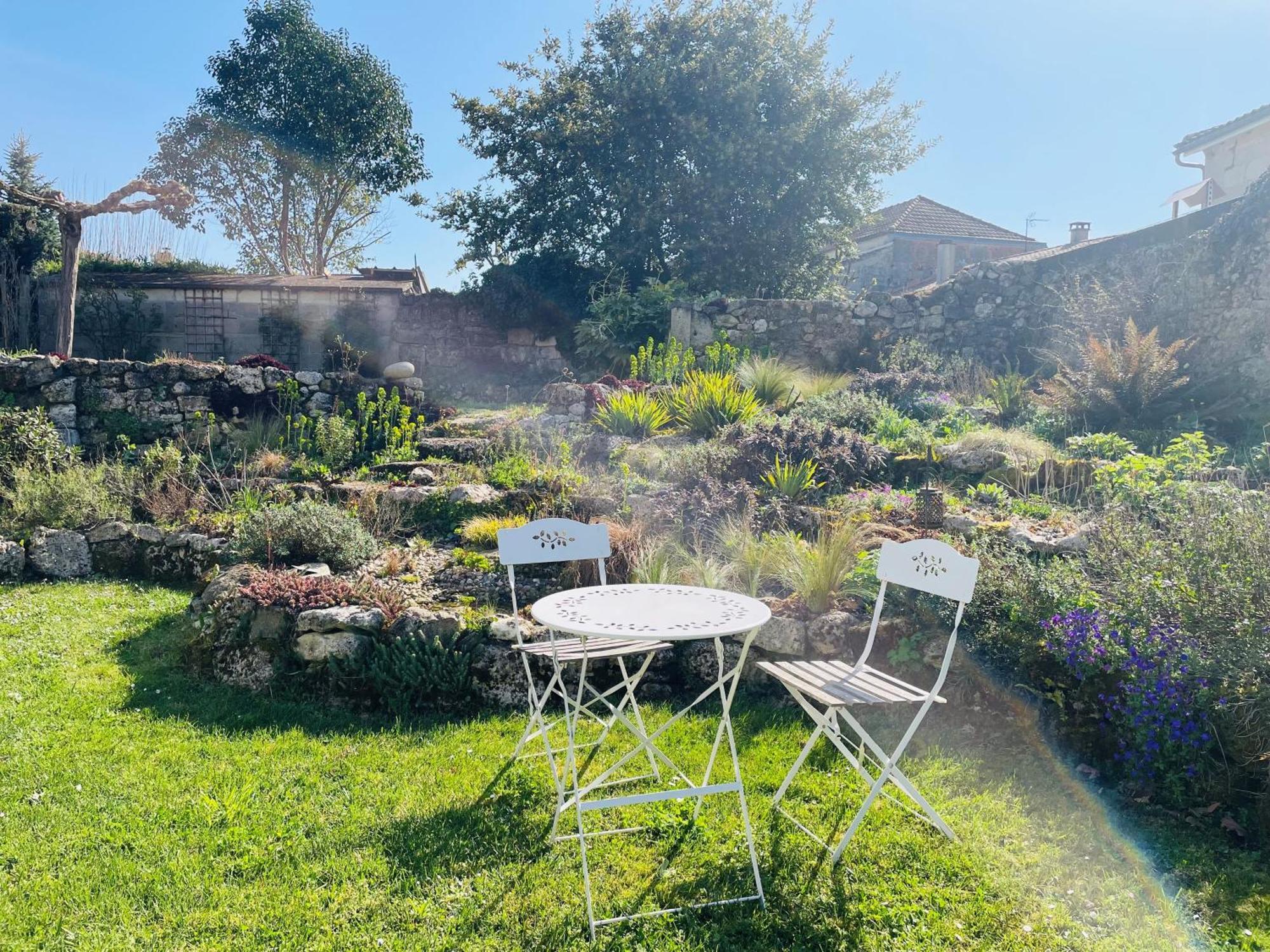 La Vigne D'Or Bed & Breakfast Teuillac Exterior photo